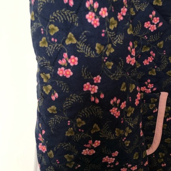 Vintage Handmade Quilted Floral Cottagecore Cozy Button Up Jacket - Picture 4 of 7